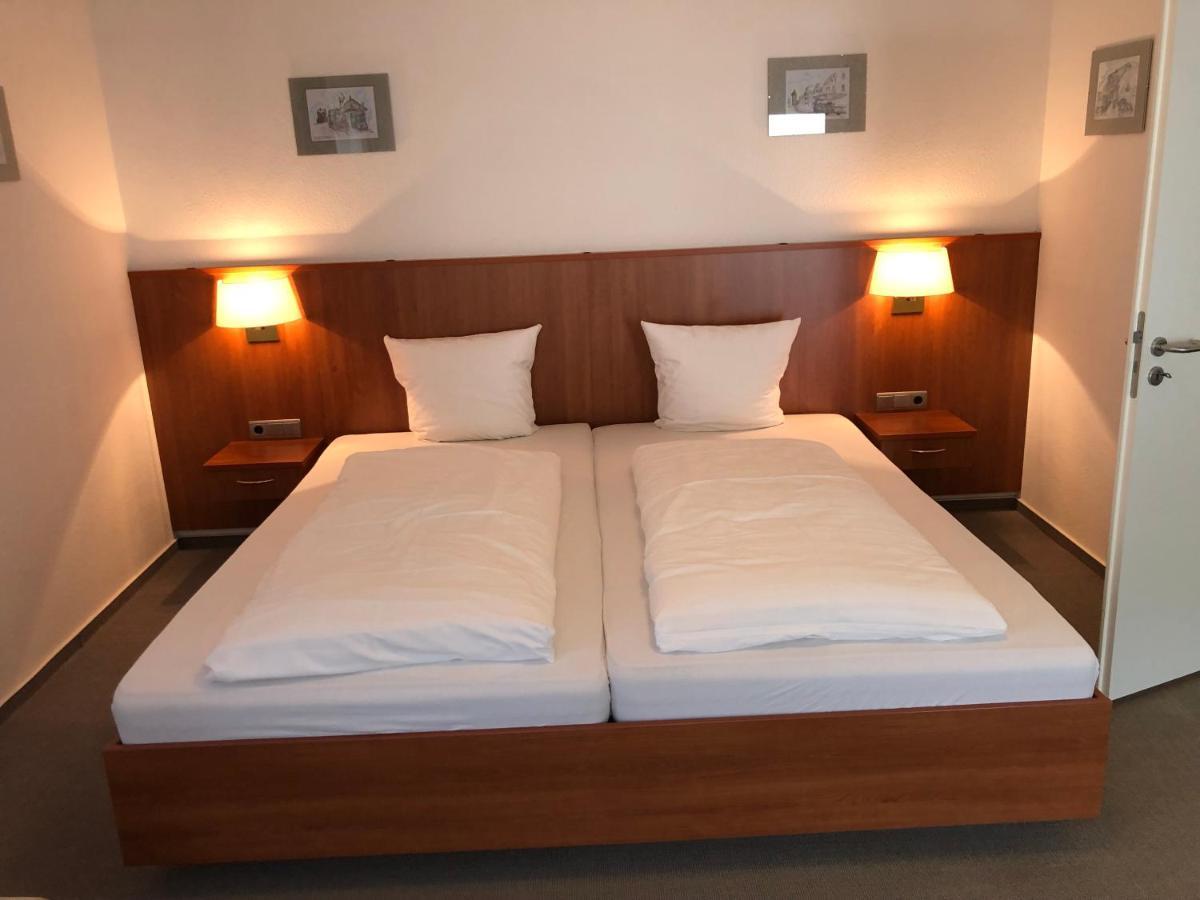 Hotel Garni Rabennest Браубах Экстерьер фото